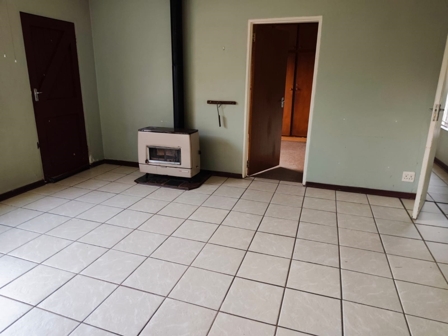 5 Bedroom Property for Sale in Wilgehof Free State